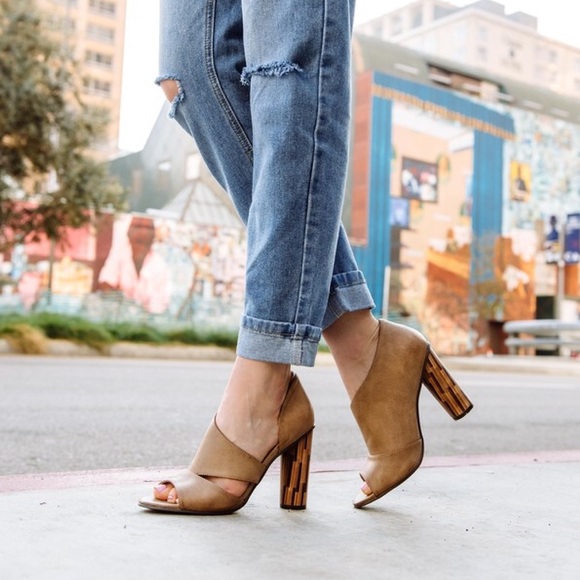 Mi.iM Shoes - Palazzo Retro Cylindrical Heel